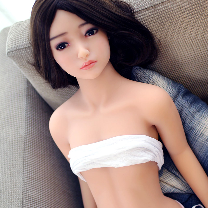 138cm-flat-breast-TPE-silicone-sex-doll-2.jpg.